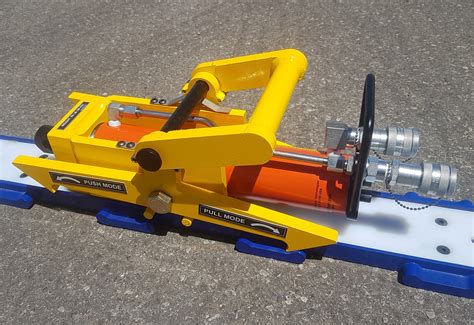 hydraulic skidding system